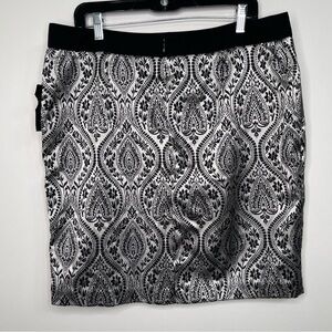 Worthington Paisley Jacquard Print Skirt Size 16P